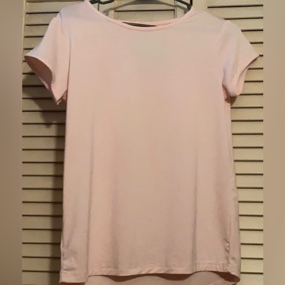 Jockey pale pink dry fit long tee shirt with side mesh down the sides size small